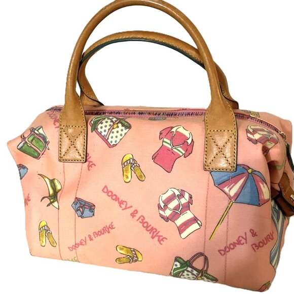 ALMOST LIKE NEW DOONEY and BOURKE RARE Beach Theme Bag - Picture 2 of 6